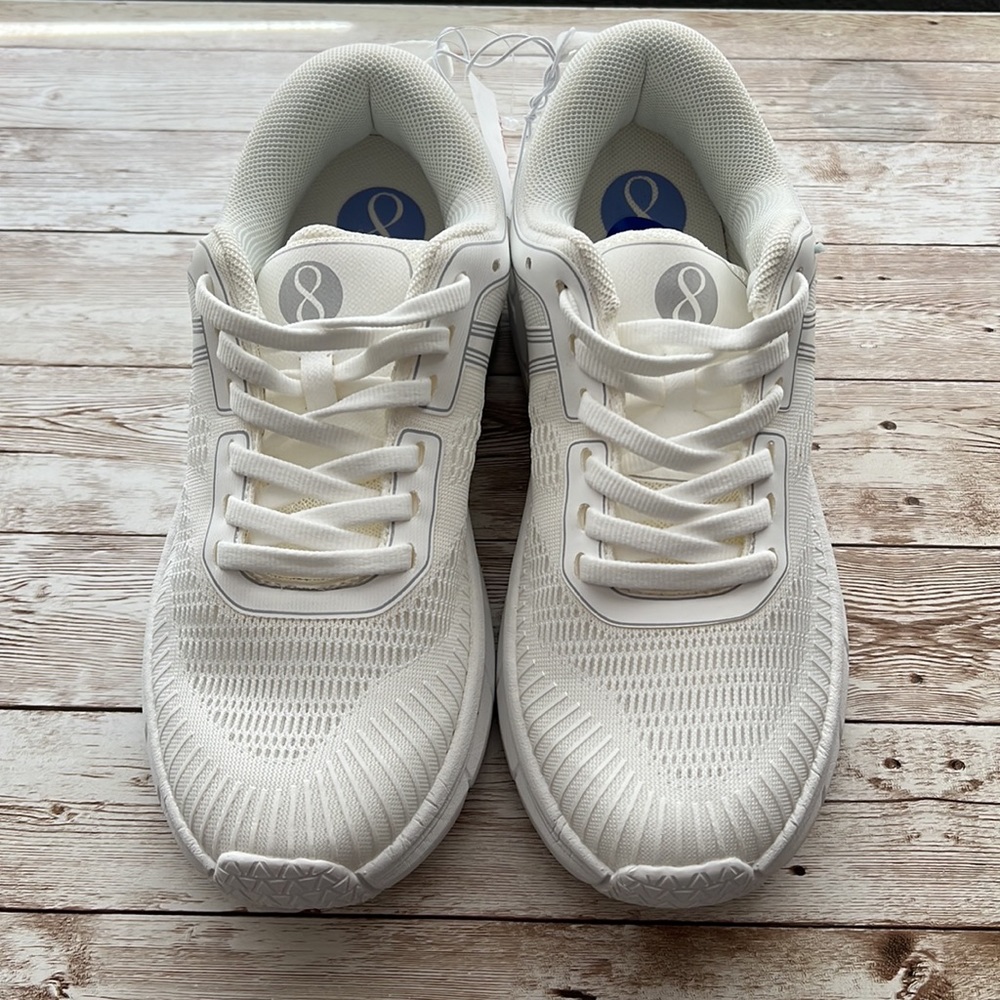 New Layer 8 Womens Sneakers White Size 7.5